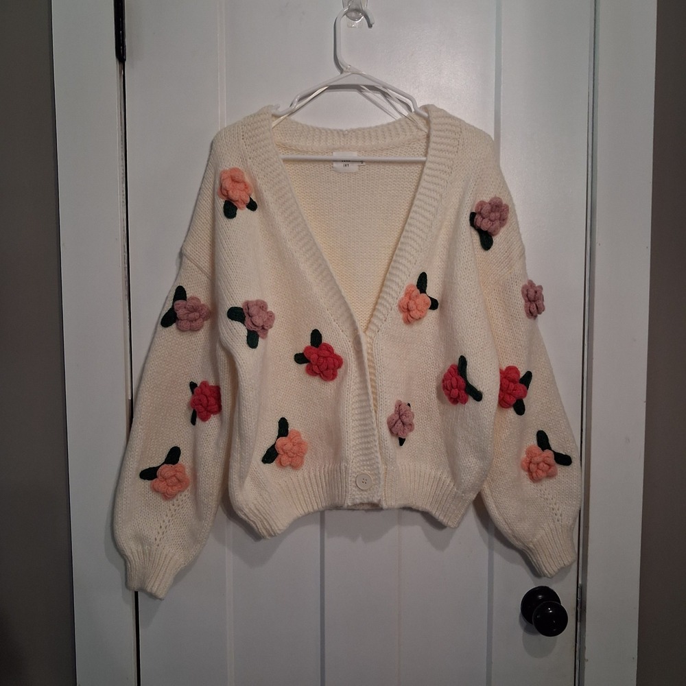 Luna Ivy Cardigan Womens M Cream Floral 3D Flower Knit Cottagecore Boho Chic